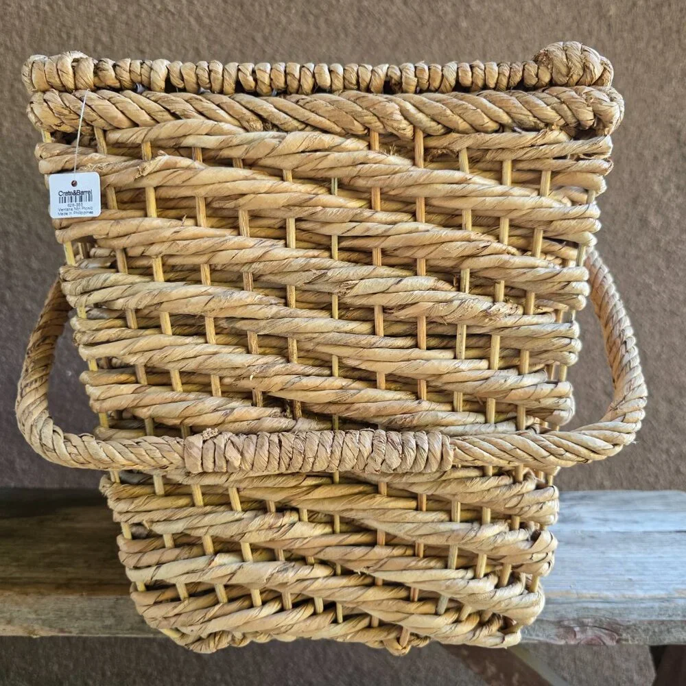 Picnic Basket Crate & Barrel New Vintage Never Used